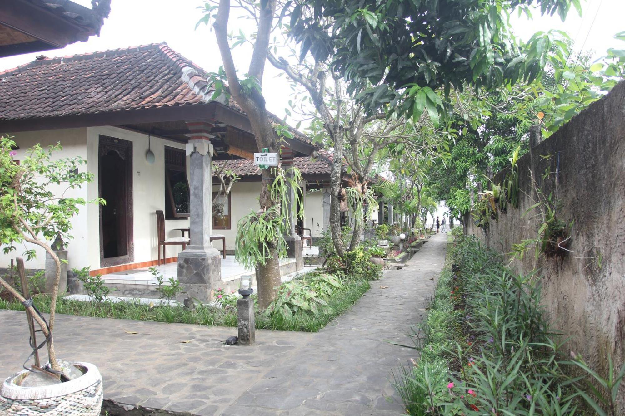 Temple Cafe & Cottages Candidasa Екстериор снимка