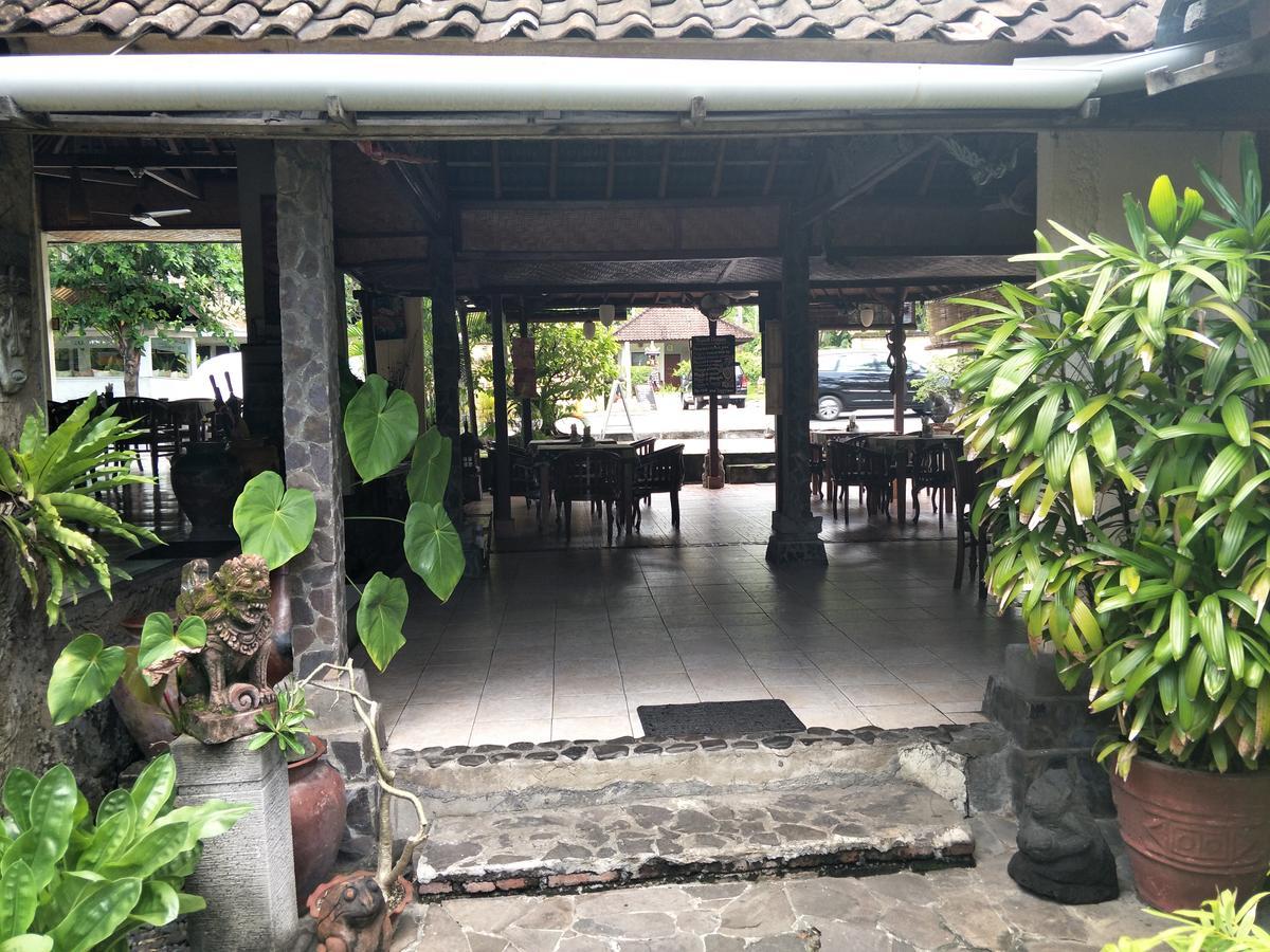 Temple Cafe & Cottages Candidasa Екстериор снимка